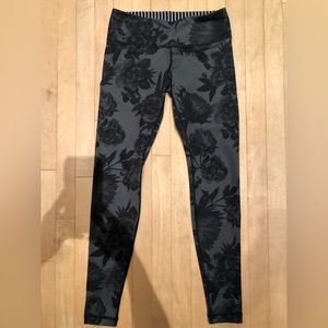 Lululemon leggings - excellent used condition